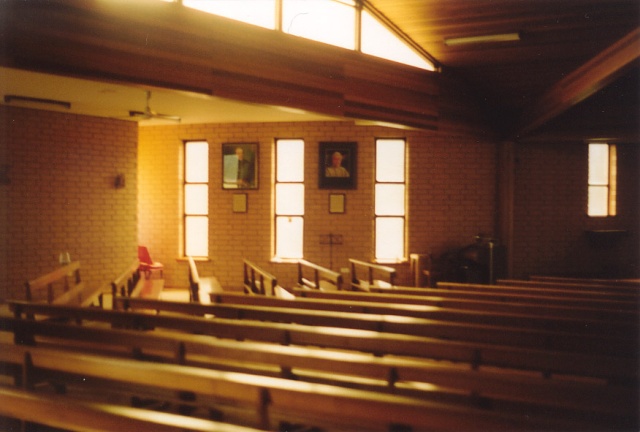 Interno della Chiesa Cattolica "San Pio X" di Dernancourt, Adelaide, Sud AustraliaInside the Catholic Church "Saint Pius X" in Dernancourt, Adelaide, South Australia