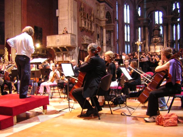 Il Maestro Carlo Rebeschini dirige la Janus Orchestra