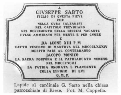 Lapide al cardinale G. Sarto nella chiesa parrocchiale di Riese. Fot. M. Cappello